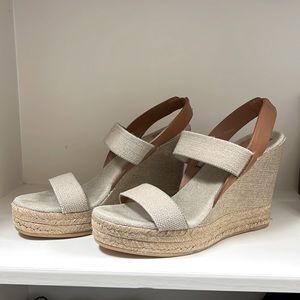 Tory Burch Size 8.5 Wedge
